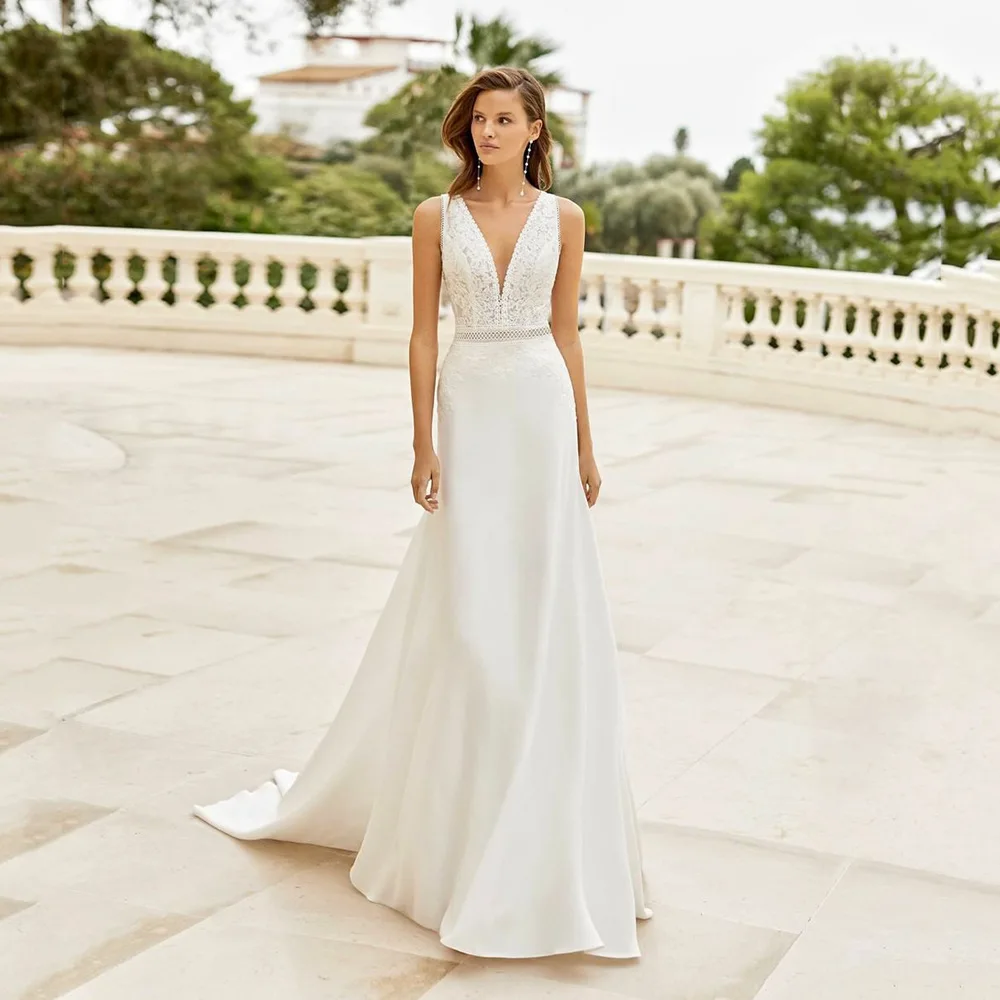 Light wedding dress small pring and summer new high-end lace daily retro slim dresses long sweet atmosphere luxury costume
Light wedding dress small pring and summer new high-end lace daily retro slim dresses long sweet atmosphere luxury costume