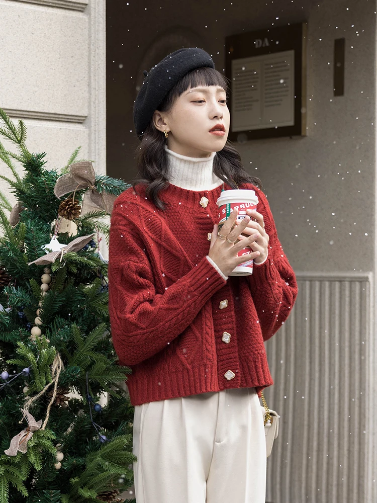 Красный вязаный свитер-кардиган для женщин, свободный крой, теплый, утолщенный, осенне-зимний, модный тренд 2025 года
Красный вязаный свитер-кардиган для женщин, свободный крой, теплый, утолщенный, осенне-зимний, модный тренд 2025 года