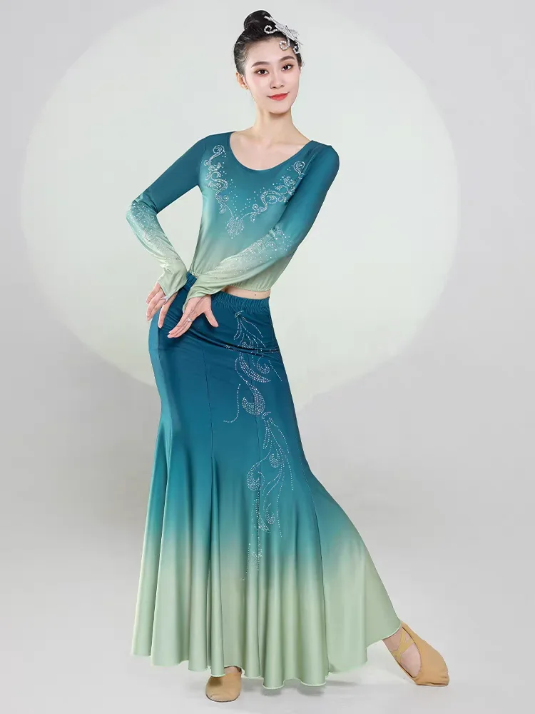 Китайское традиционное танцевальное платье Дай для девочек и женщин, танцевальный костюм Дай, длинный костюм русалки с павлином, танцевальное платье с павлином
Китайское традиционное танцевальное платье Дай для девочек и женщин, танцевальный костюм Дай, длинный костюм русалки с павлином, танцевальное платье с павлином