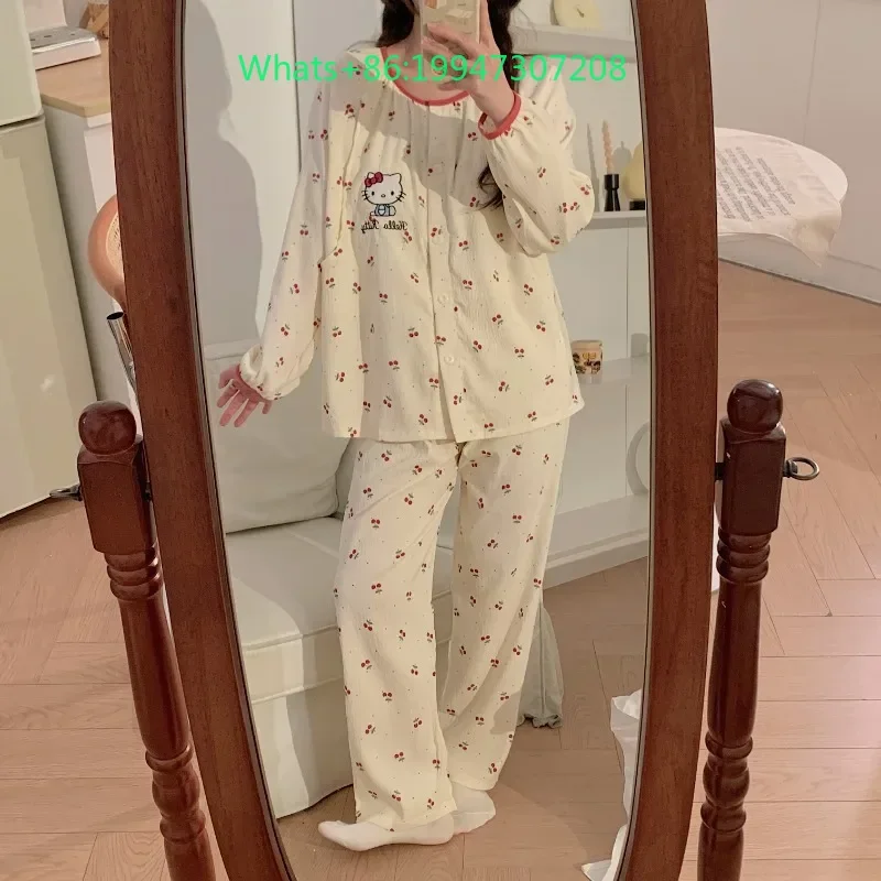 Summer new beige round neck cloud cotton cartoon Hello Kitty pajamas long sleeves trousers loungewear can be worn out
Summer new beige round neck cloud cotton cartoon Hello Kitty pajamas long sleeves trousers loungewear can be worn out