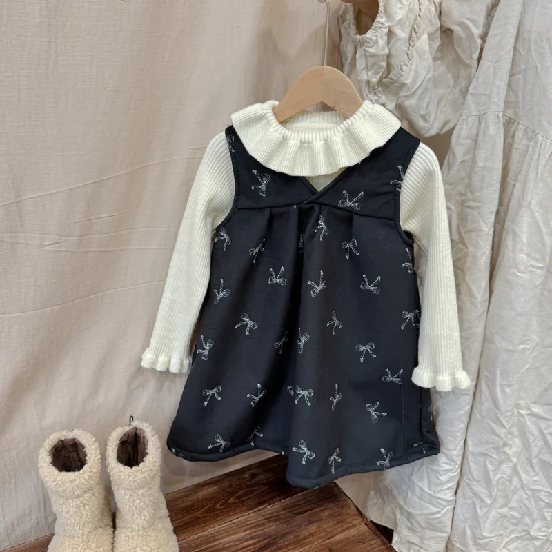 2025 Winter New Children Sleeveless Warm Dress Plus Velvet Thick Girls Padded Dress Kids Vest Dress Baby Cute Bow Princess Dress
2025 Winter New Children Sleeveless Warm Dress Plus Velvet Thick Girls Padded Dress Kids Vest Dress Baby Cute Bow Princess Dress
