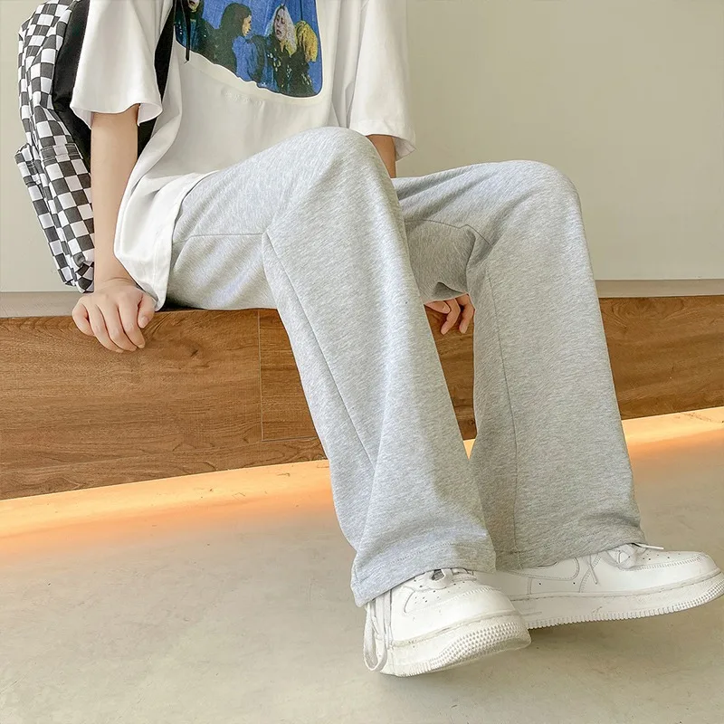 Lazy style casual pants for men in autumn, loose and hanging straight leg oversized pants, trendy oversized long pants
Lazy style casual pants for men in autumn, loose and hanging straight leg oversized pants, trendy oversized long pants