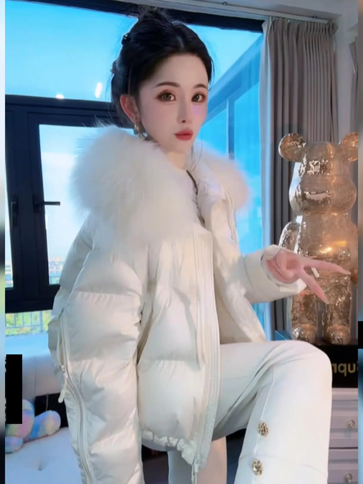 Женское зимнее пальто 2025: ультрамилый корейский стиль, утепленное, уникальное, белое, из хлопка, очень теплое
Женское зимнее пальто 2025: ультрамилый корейский стиль, утепленное, уникальное, белое, из хлопка, очень теплое