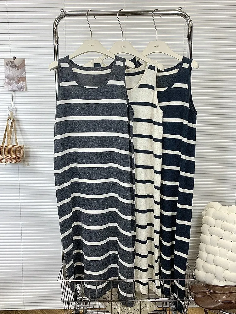 Korean style Solid Color Striped Dress Sleeveless Side Slit Loose Long Dress Elegant Casual Summer Womens Dress Vestidos
Korean style Solid Color Striped Dress Sleeveless Side Slit Loose Long Dress Elegant Casual Summer Womens Dress Vestidos
