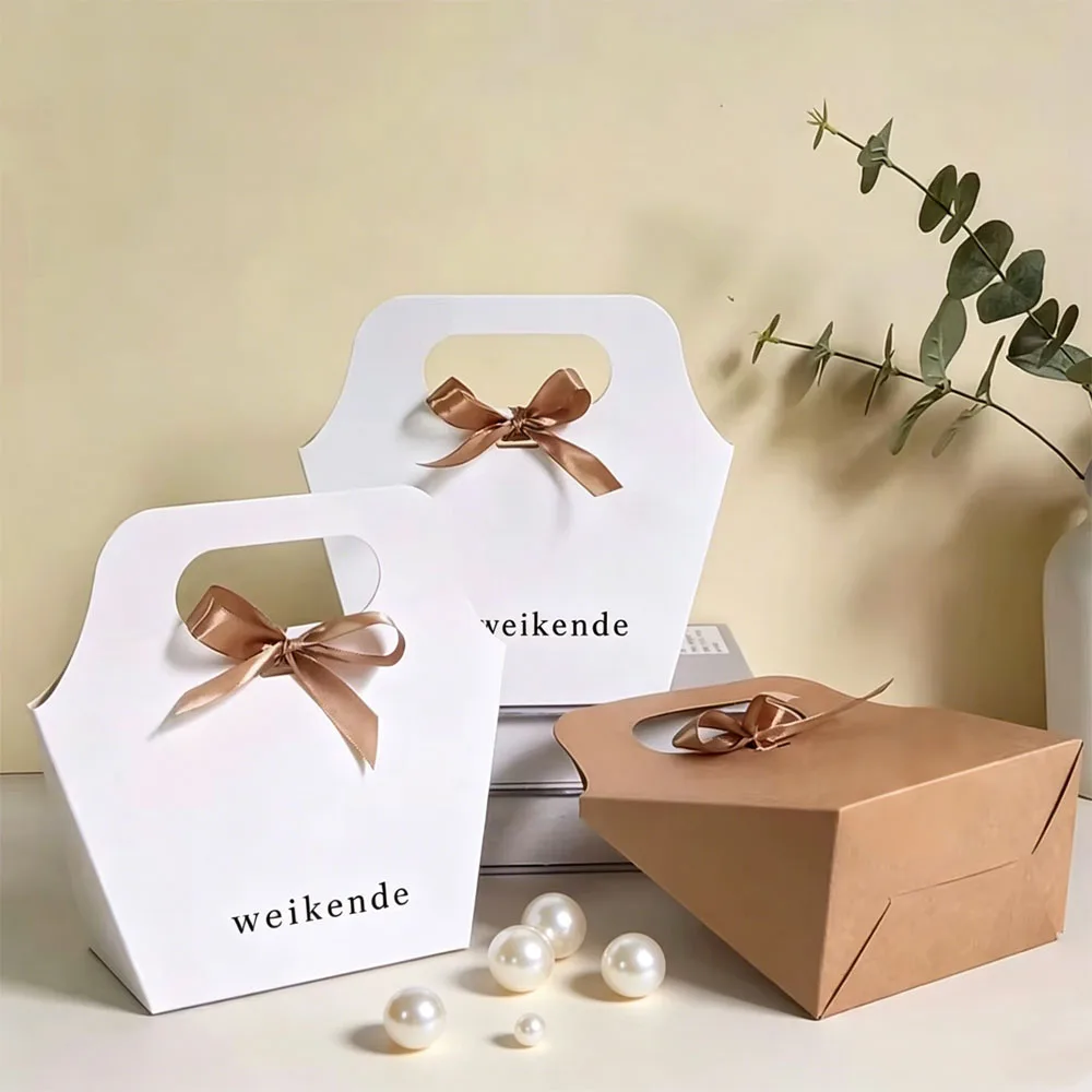 20/50/100pcs Custom Logo 13x8x11cm Jewelry Folded Paper Handle Bag Cosmetics Bakery Earring Necklace Digital Device Storage
20/50/100pcs Custom Logo 13x8x11cm Jewelry Folded Paper Handle Bag Cosmetics Bakery Earring Necklace Digital Device Storage