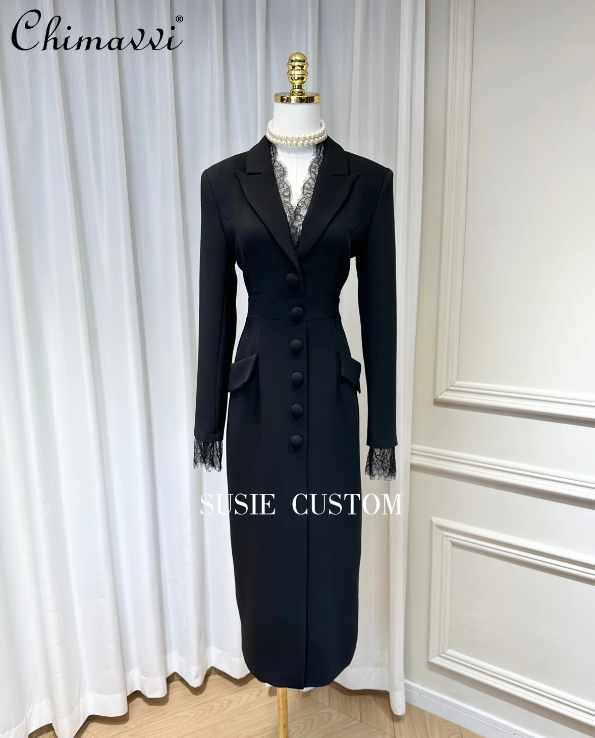 High-End Fashion Lace V-neck Lapel Single Breasted Dress Spring Autumn New Slim Pocket Mid-Length Temperament Split Suit Dress
High-End Fashion Lace V-neck Lapel Single Breasted Dress Spring Autumn New Slim Pocket Mid-Length Temperament Split Suit Dress