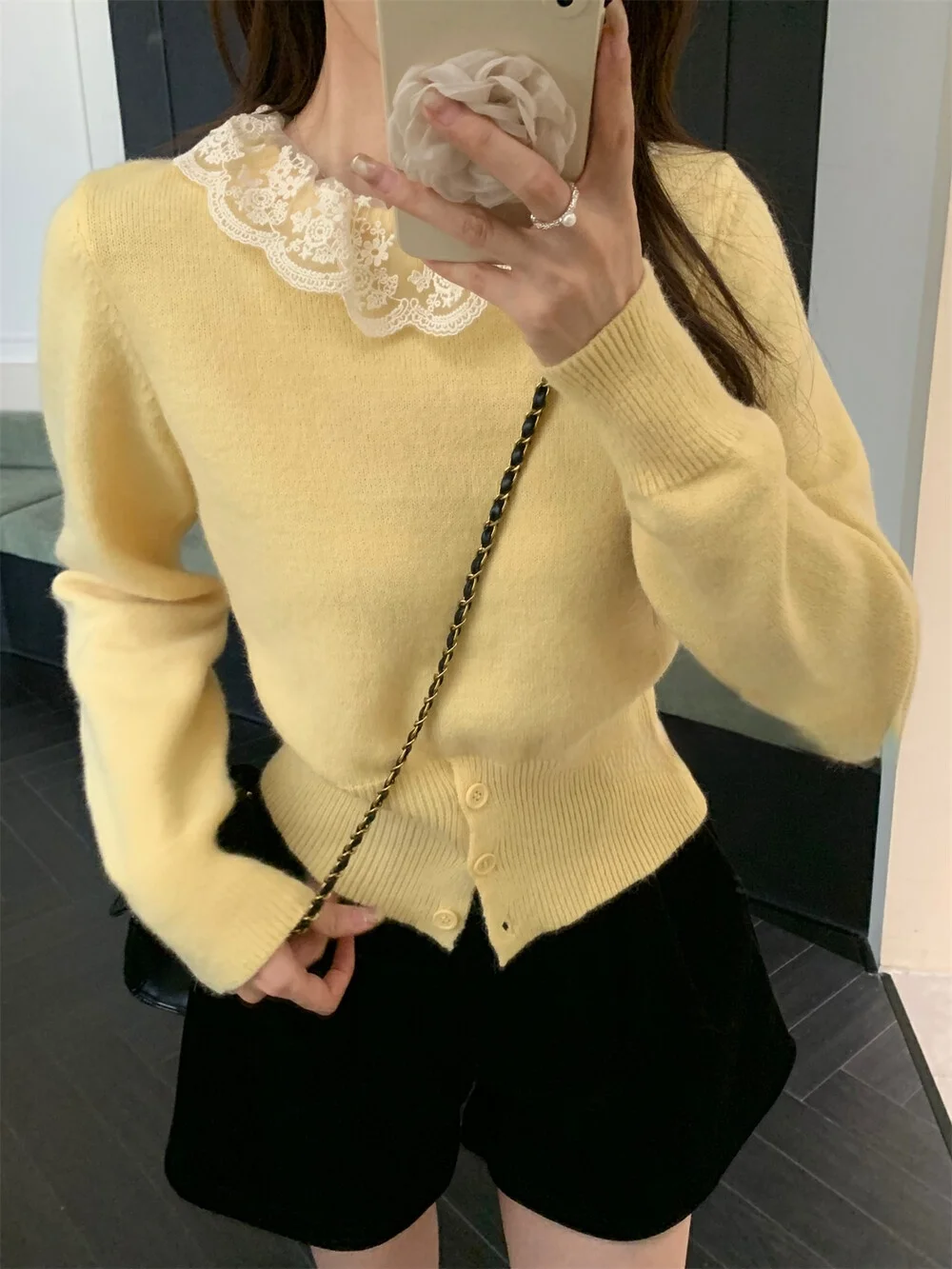 Women's French Lace Patchwork O-neck Pullovers Sweaters Autumn and Winter Slimming Waist Versatile Casual Layering Knitwear Tops
Women's French Lace Patchwork O-neck Pullovers Sweaters Autumn and Winter Slimming Waist Versatile Casual Layering Knitwear Tops