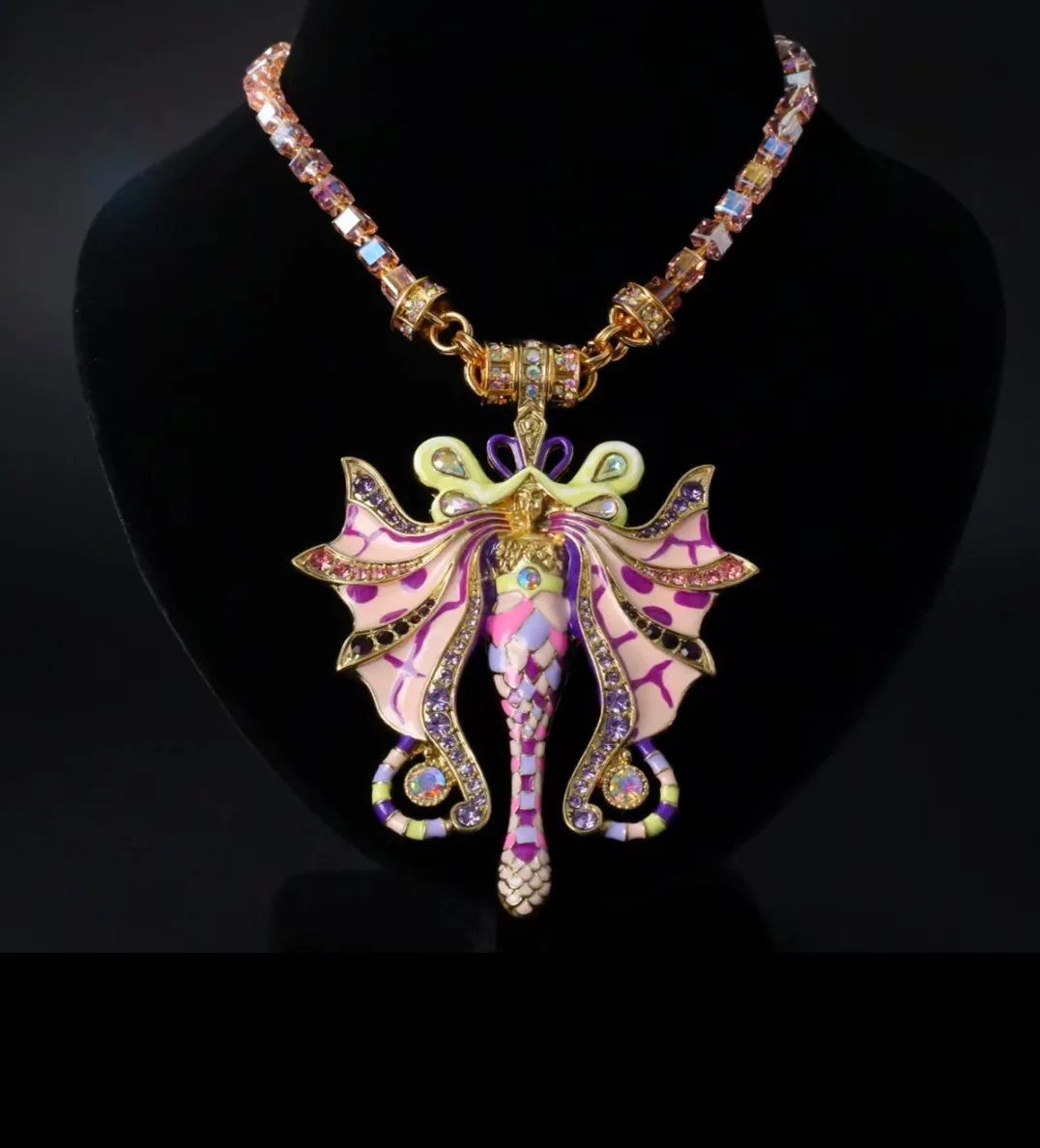 Vintage Jewelry Necklace for Women Luxury Elegant Pink Purple Butterfly Fairy Perfect for Wedding Evening Party Fashion
Vintage Jewelry Necklace for Women Luxury Elegant Pink Purple Butterfly Fairy Perfect for Wedding Evening Party Fashion