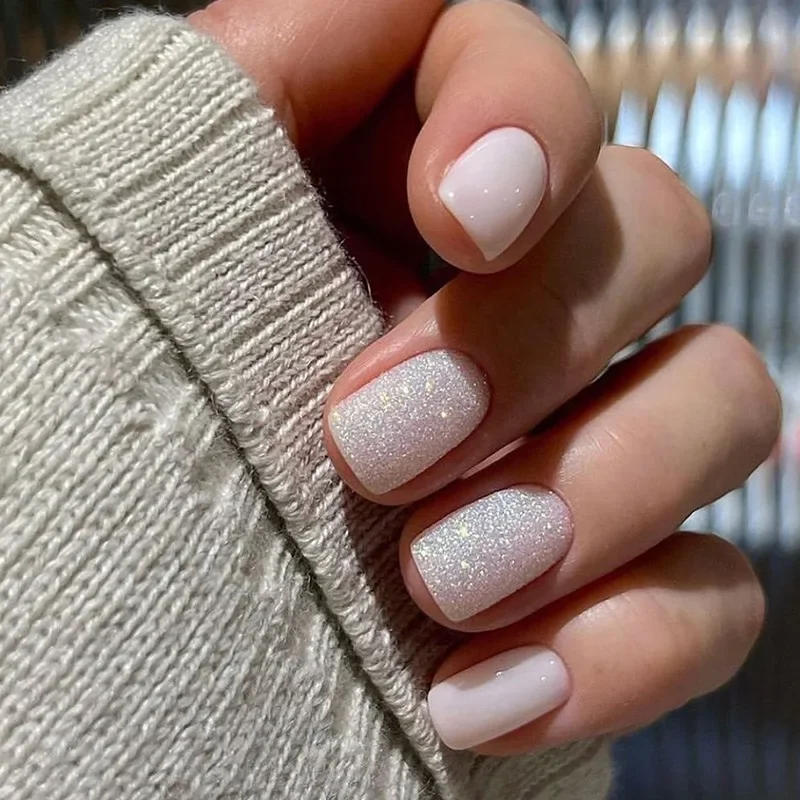 24pcs/set Simple Pink Gentle Girl Wearing False Nails Cute Aurora Glitter Fake Nails Removable Full Coverage Press on Nails Tips
24pcs/set Simple Pink Gentle Girl Wearing False Nails Cute Aurora Glitter Fake Nails Removable Full Coverage Press on Nails Tips