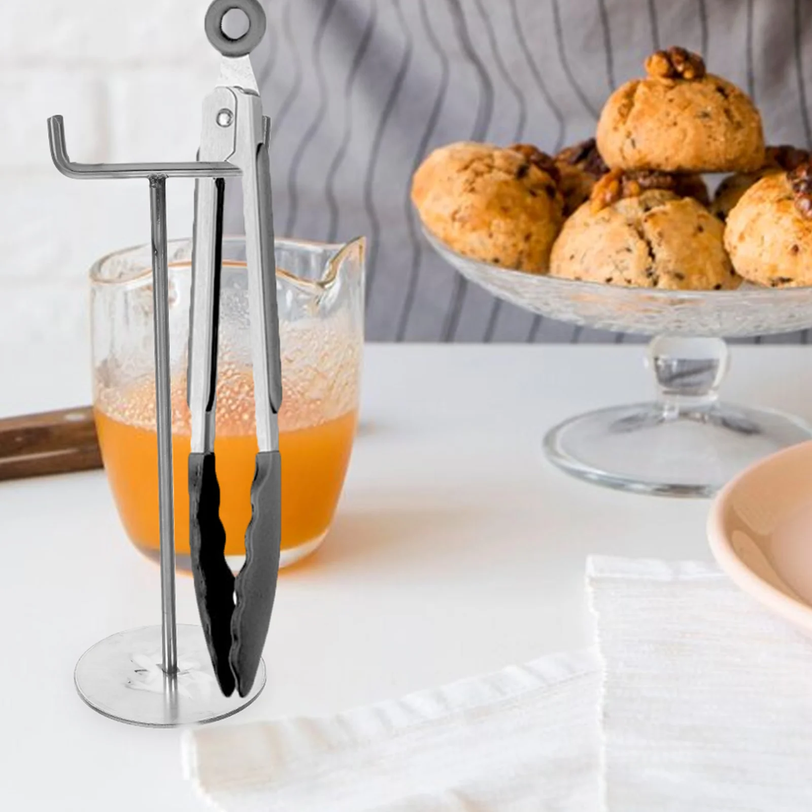 Food Rack Meat Hanger Wall-mounted Stainless Steel Kitchen Tool Bakers Utensils Hanging Supermarket Bread Clamps
Food Rack Meat Hanger Wall-mounted Stainless Steel Kitchen Tool Bakers Utensils Hanging Supermarket Bread Clamps