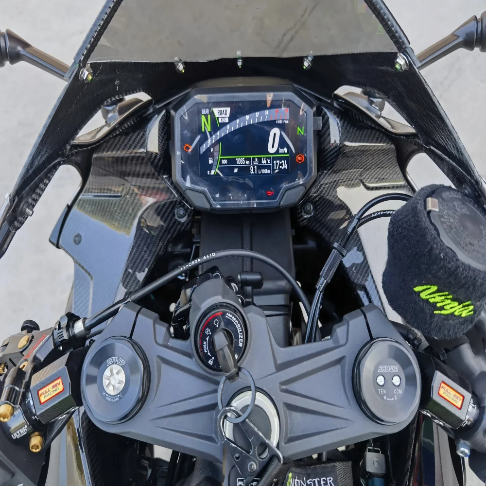 Suitable for KAWASAKI ZX6R ZX6R 2024 100% 3K pure carbon fiber motorcycle accessories, instrument cover, instrument left and rig
Suitable for KAWASAKI ZX6R ZX6R 2024 100% 3K pure carbon fiber motorcycle accessories, instrument cover, instrument left and rig