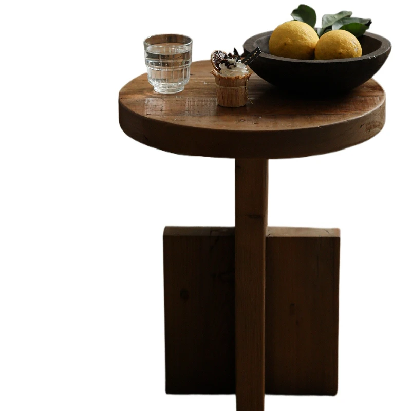 Перекрестная сторона ног, несколько круглых гостиных, диван, небольшой журнальный столик, маленькая квартира, высокий смысл
Перекрестная сторона ног, несколько круглых гостиных, диван, небольшой журнальный столик, маленькая квартира, высокий смысл