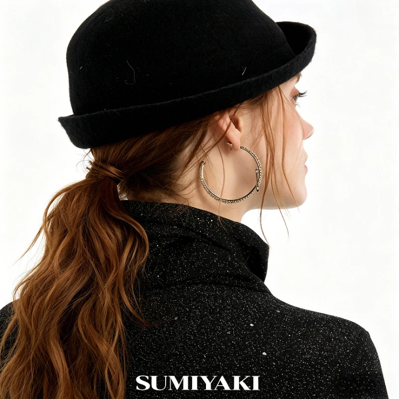 Genuine SUMIYAKI Pin Paper Clip Zircon Big Earrings
Genuine SUMIYAKI Pin Paper Clip Zircon Big Earrings