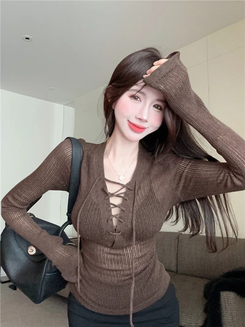Spicy Girl Deep V-neck Belted Long Sleeve Knitted Sweater Women's Spring Summer New Style High Waist Slimming Versatile Top
Spicy Girl Deep V-neck Belted Long Sleeve Knitted Sweater Women's Spring Summer New Style High Waist Slimming Versatile Top