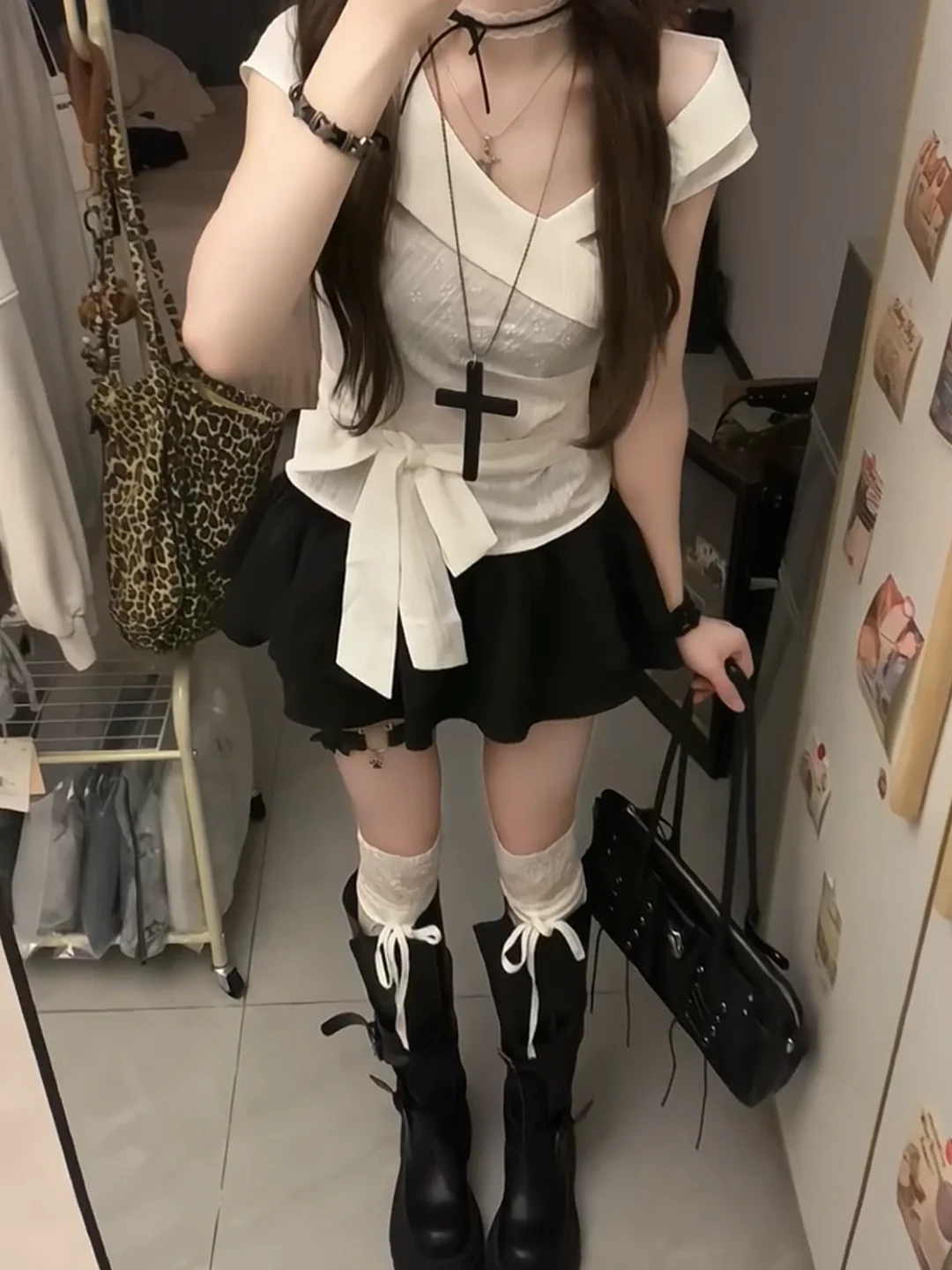 Sexy Retro Knot Cross Tie Short Sleeve Shirt Top Summer Pure Desire Puffy Skirt Two Piece Set for Young Women
Sexy Retro Knot Cross Tie Short Sleeve Shirt Top Summer Pure Desire Puffy Skirt Two Piece Set for Young Women