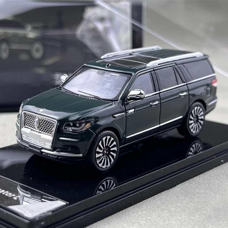 GCD 1:64 Lincoln Navigator Alloy Car Diecasts & Toy Vehicles Car Model Miniature Scale Model Car Toys For Children
GCD 1:64 Lincoln Navigator Alloy Car Diecasts & Toy Vehicles Car Model Miniature Scale Model Car Toys For Children