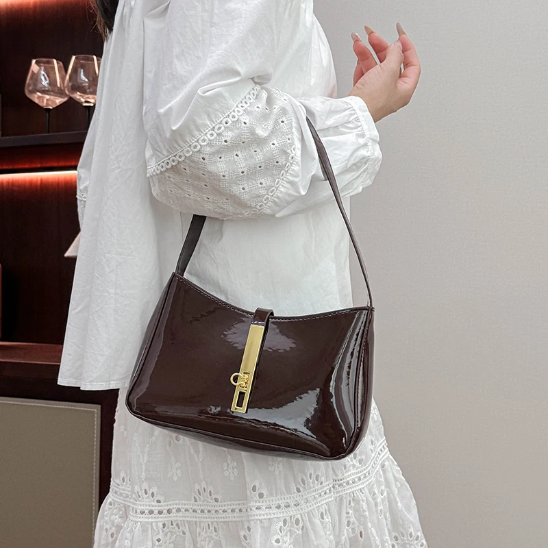 Women High End Stylish Fashion Leather Shoulder Bag Luxury Classic Tote Handbag Daily Crossbody Look
Women High End Stylish Fashion Leather Shoulder Bag Luxury Classic Tote Handbag Daily Crossbody Look
