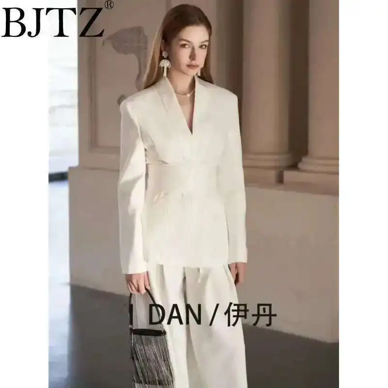 BJTZ V-neck Waist Cinching Solid Color Design Sense 2025 Spring And Autumn New Women's Slimming Long Sleeved Two-piece Set
BJTZ V-neck Waist Cinching Solid Color Design Sense 2025 Spring And Autumn New Women's Slimming Long Sleeved Two-piece Set