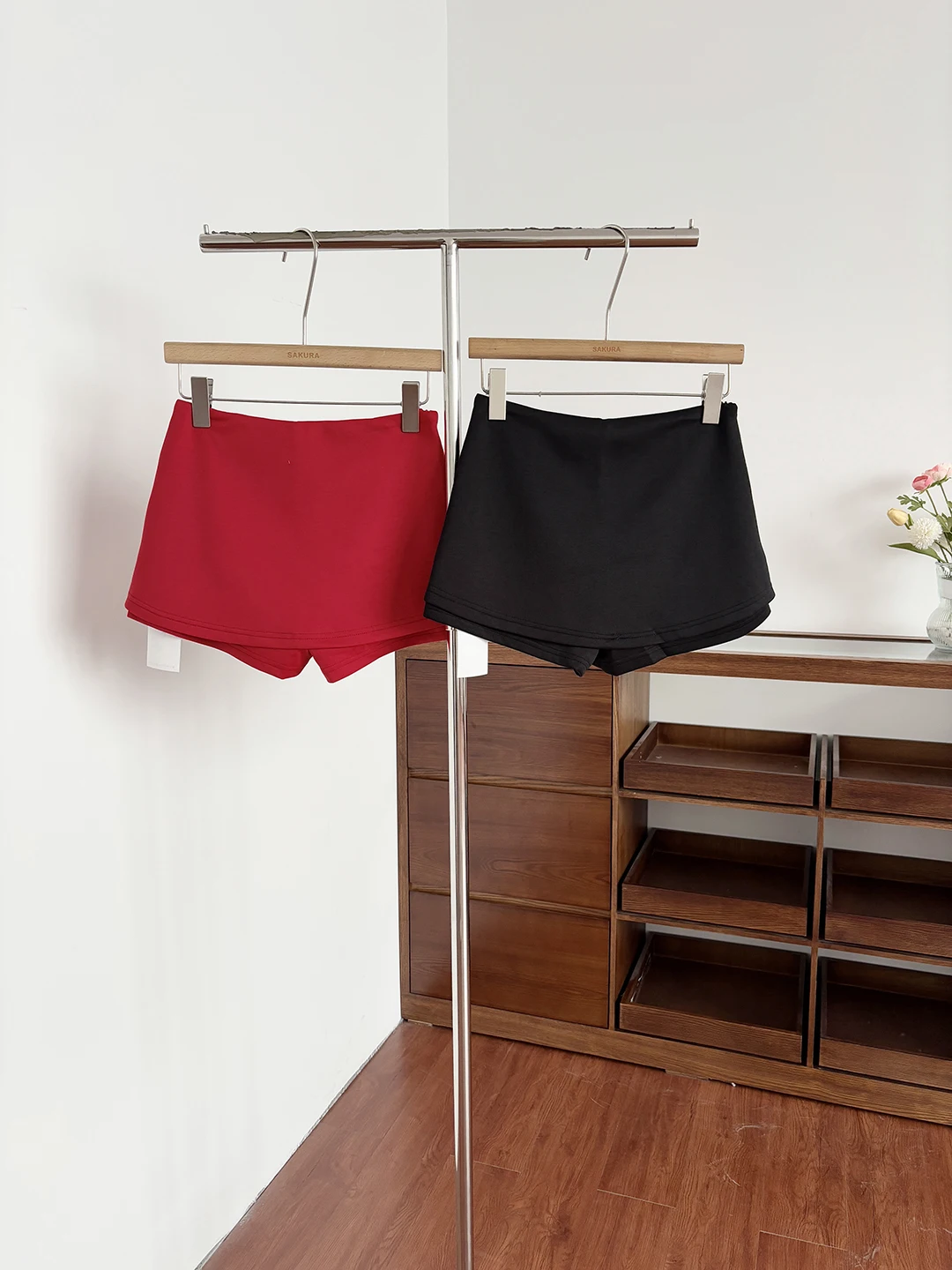 Korean Style High Waist Slimming Hot Pants Women's Fashionable Casual Versatile Half-length Skirt Pants Summer New Arrival
Korean Style High Waist Slimming Hot Pants Women's Fashionable Casual Versatile Half-length Skirt Pants Summer New Arrival