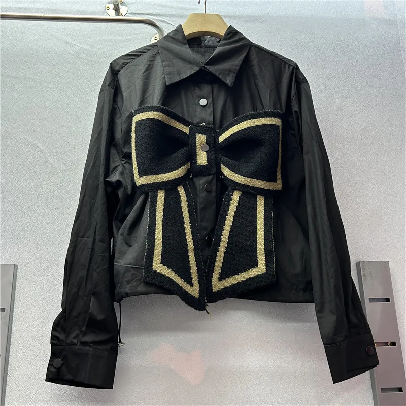 European Autumn New Long-sleeved Splicing Knitted Design Sense Thin Shirt Bow Slim Shirt Top For Women
European Autumn New Long-sleeved Splicing Knitted Design Sense Thin Shirt Bow Slim Shirt Top For Women
