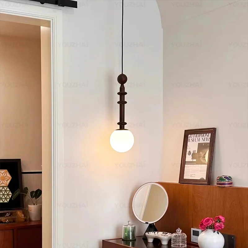 French retro solid wood bedroom headboard pendant light, modern minimalist creative restaurant pendant light
French retro solid wood bedroom headboard pendant light, modern minimalist creative restaurant pendant light