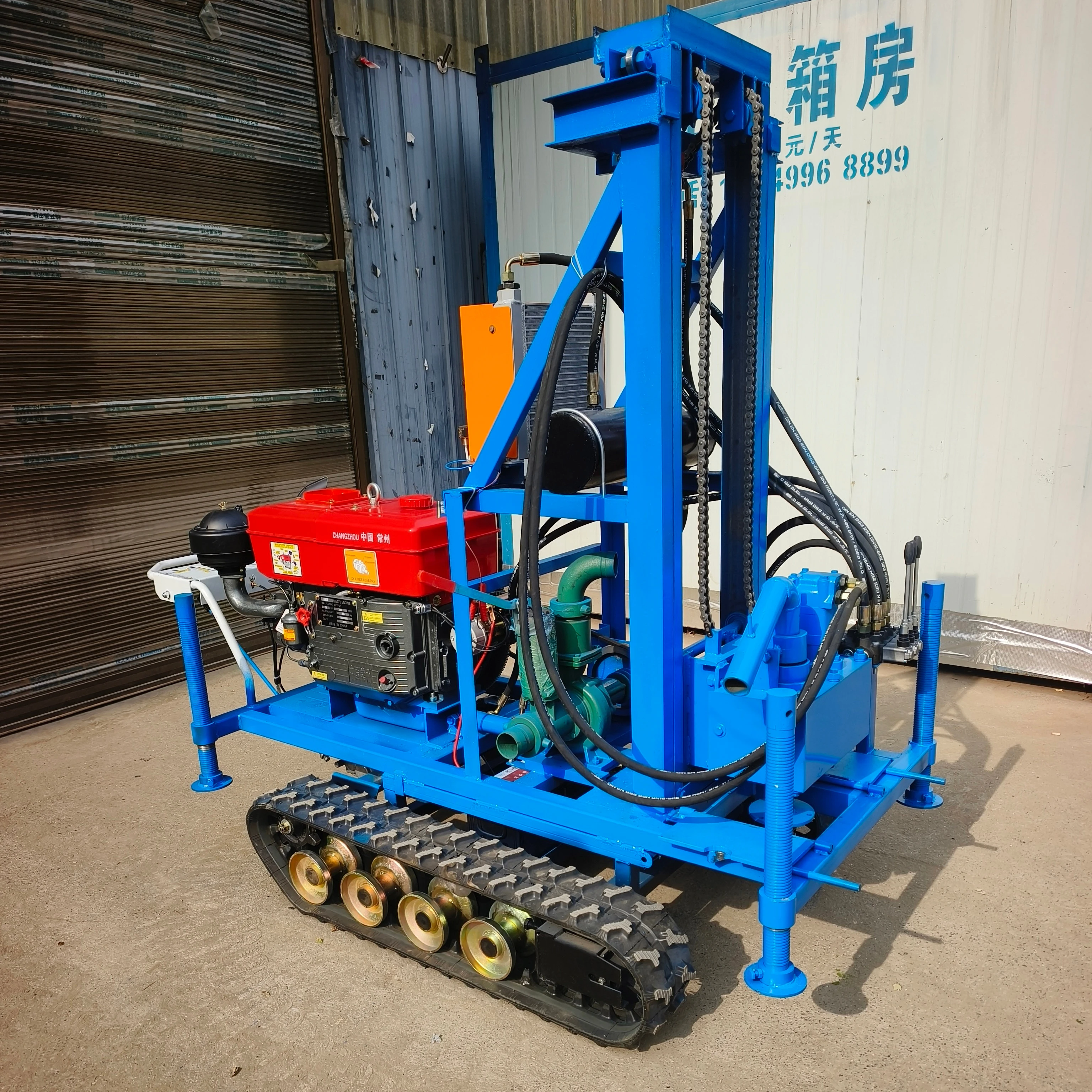 Portable Drilling Rig 22HP 100m 150m Tracked Hydraulic Diesel Water Well Drilling Rig for Household Drilling Farm Irrigation
Portable Drilling Rig 22HP 100m 150m Tracked Hydraulic Diesel Water Well Drilling Rig for Household Drilling Farm Irrigation