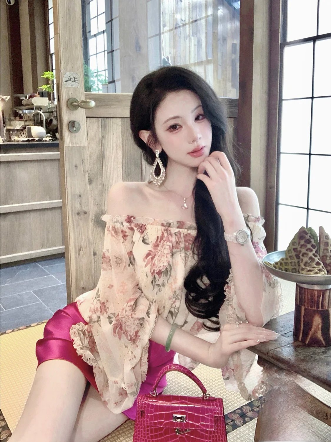 Syqiao Elegant Long Sleeve Watercolor Print One Shoulder Blouse Women's Top Drunken Summer Casual Loose Fit Polyester
Syqiao Elegant Long Sleeve Watercolor Print One Shoulder Blouse Women's Top Drunken Summer Casual Loose Fit Polyester