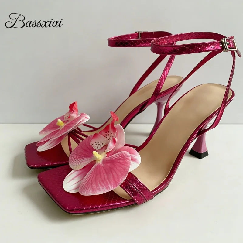 Women's Square Toe Vivid Flower Sandals Cross Ankle Strap Thin High Heel Concise Style Party Shoes Summer
Women's Square Toe Vivid Flower Sandals Cross Ankle Strap Thin High Heel Concise Style Party Shoes Summer