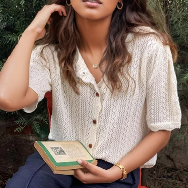 Fashion Short Sleeved Sweet Lace Women Shirt Summer Knitted Hollow Out Casual Blouse Solid Color New Loose Elegant Ice Silk Tops
Fashion Short Sleeved Sweet Lace Women Shirt Summer Knitted Hollow Out Casual Blouse Solid Color New Loose Elegant Ice Silk Tops