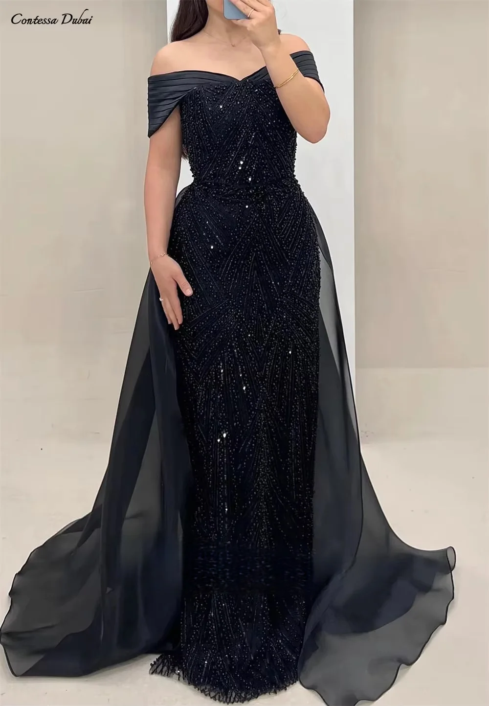 Contessa Customized Off Shoulder Sparkly Evening Dress Beaded robes de soirée Elegant Floor Length Train Formal Evening Gowns
Contessa Customized Off Shoulder Sparkly Evening Dress Beaded robes de soirée Elegant Floor Length Train Formal Evening Gowns