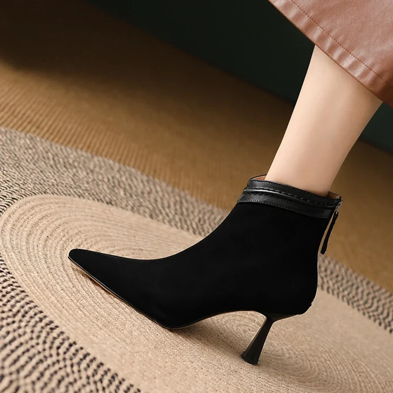 2024 NEW Autumn Women Boots Sheep Suede Leather Shoes for Women Pointed Toe Ankle Boots High Heel Shoes Winter Modern Boots
2024 NEW Autumn Women Boots Sheep Suede Leather Shoes for Women Pointed Toe Ankle Boots High Heel Shoes Winter Modern Boots