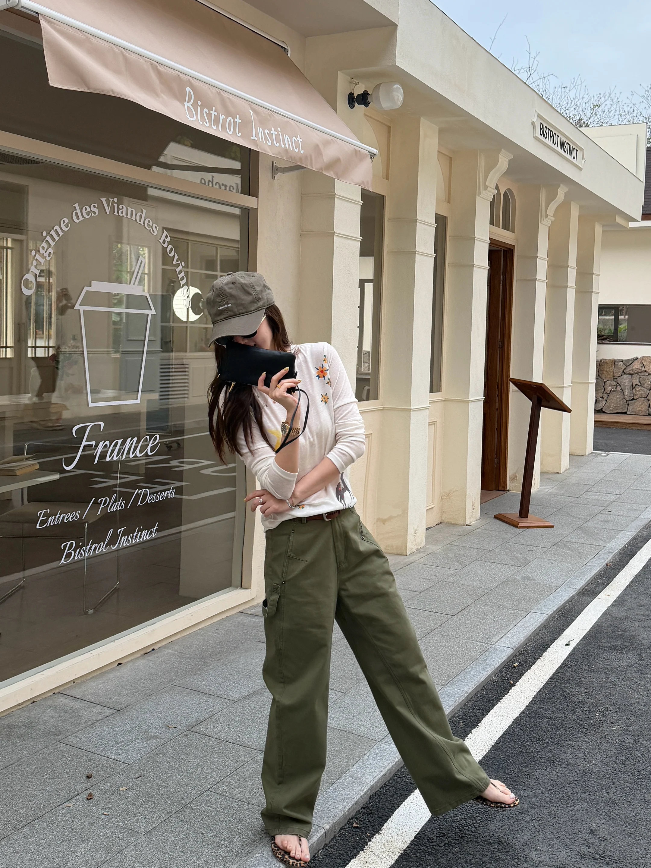 AIMURSE Comfortable Pure Cotton Casual Pants Spring Outing Travel Wear Straight Leg l Waist Women's Trousers
AIMURSE Comfortable Pure Cotton Casual Pants Spring Outing Travel Wear Straight Leg l Waist Women's Trousers