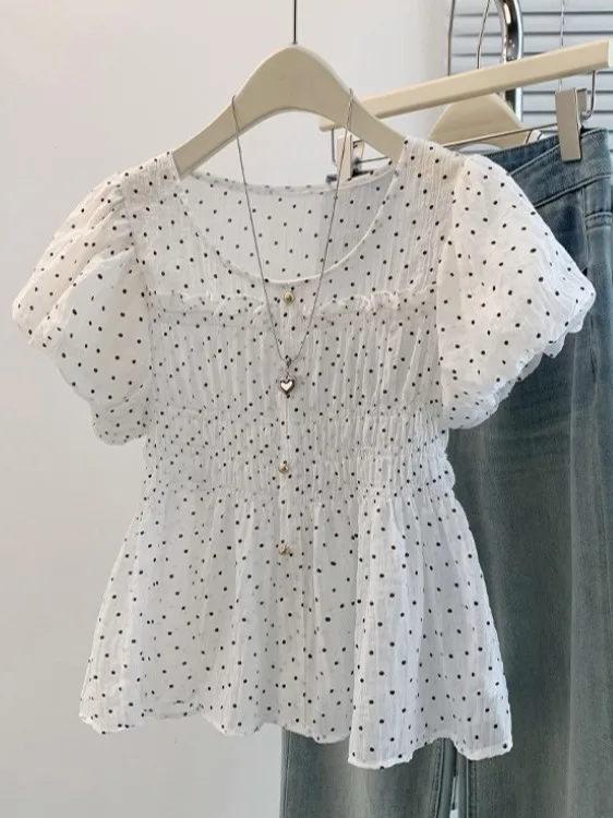 Summer New Style Women's Polka Dot Bubble Sleeve Shirt round Neck Doll Top Design Sense Pleated Slimming Fashionable Blouse
Summer New Style Women's Polka Dot Bubble Sleeve Shirt round Neck Doll Top Design Sense Pleated Slimming Fashionable Blouse