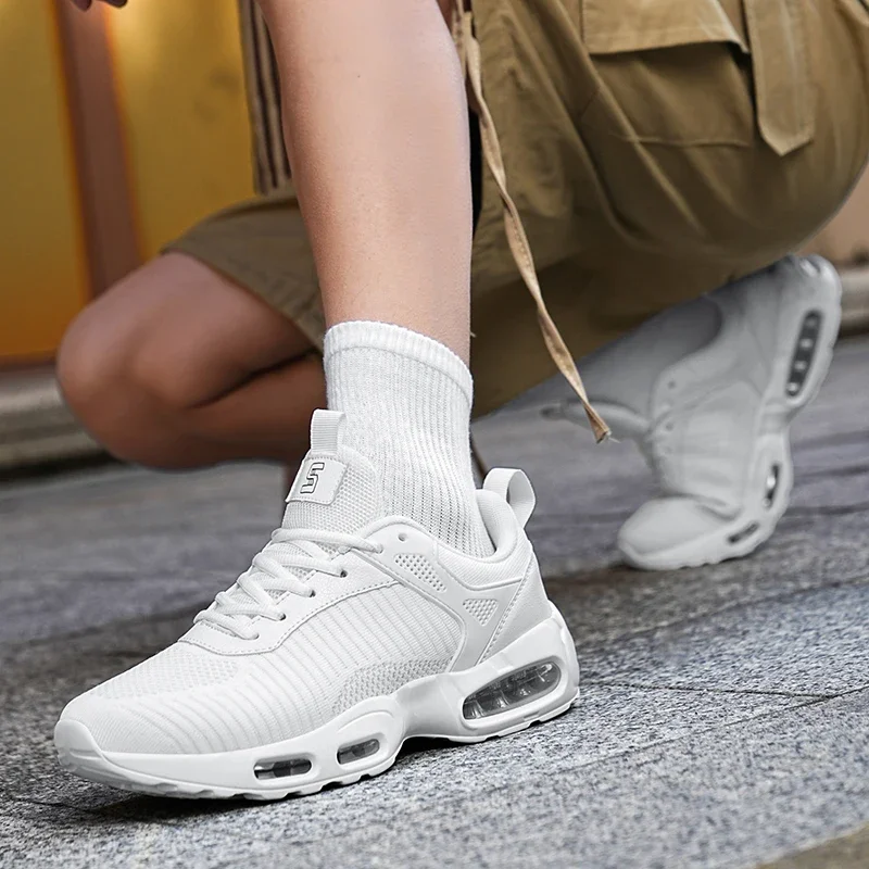 Men's Running Shoes, Low-top, Round-toe, Lace-up Mesh, Breathable and Elastic Casual Sports Shoes for Spring and Summer
Men's Running Shoes, Low-top, Round-toe, Lace-up Mesh, Breathable and Elastic Casual Sports Shoes for Spring and Summer