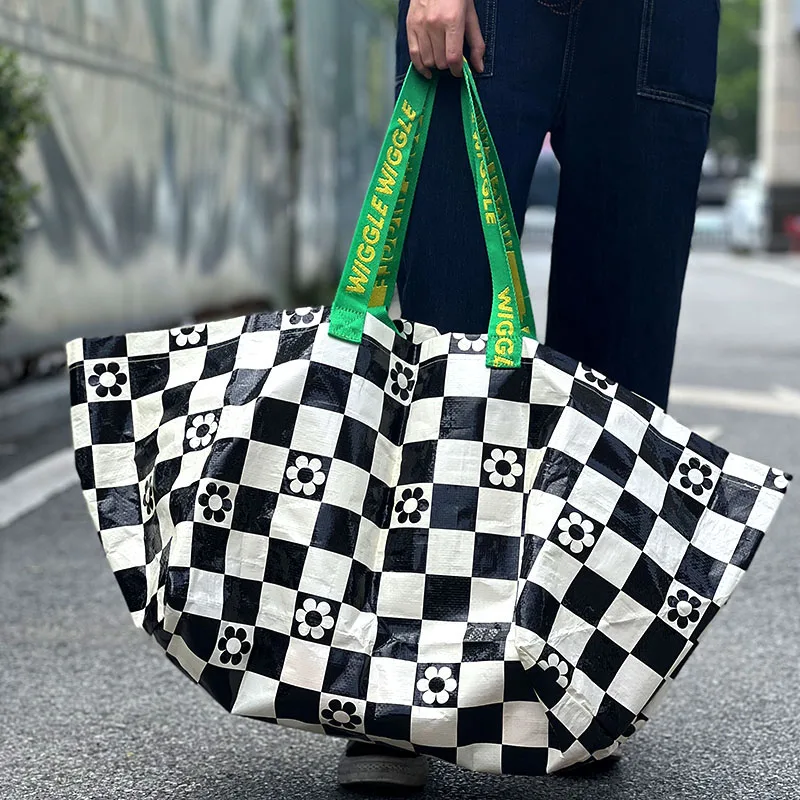 Fashionable And Environmentally Friendly Shopping Bag Hand-held Waterproof Woven Bag Large Capacity Folding Portable Supermarket
Fashionable And Environmentally Friendly Shopping Bag Hand-held Waterproof Woven Bag Large Capacity Folding Portable Supermarket