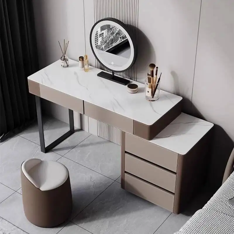 Кожаное седло, комод из цельной каменной доски, столик для макияжа, туалетный столик, туалетные принадлежности, письменный стол, комоды, мебель для спальни
Кожаное седло, комод из цельной каменной доски, столик для макияжа, туалетный столик, туалетные принадлежности, письменный стол, комоды, мебель для спальни