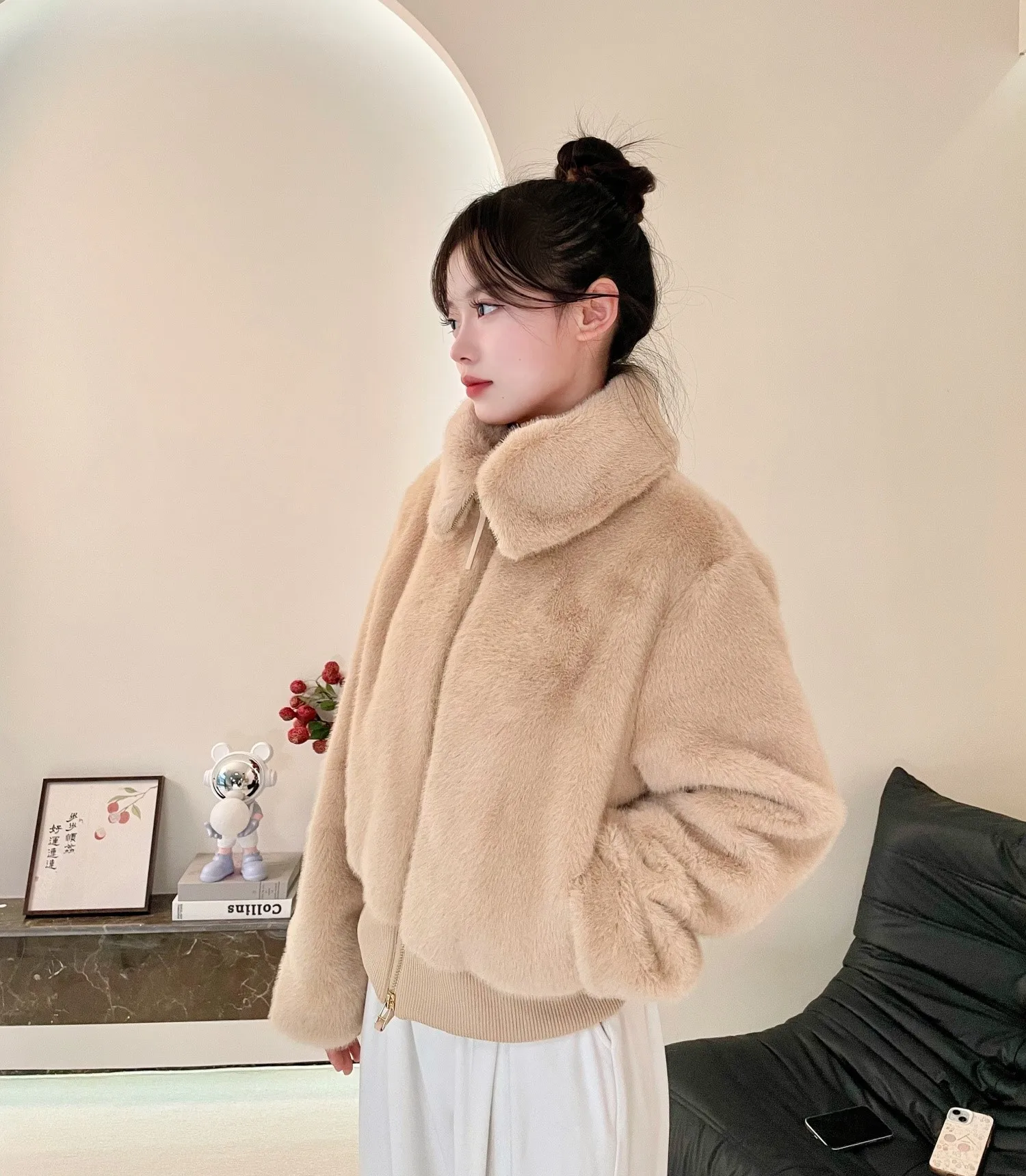 Пальто из искусственного меха, женские праздничные элегантные термостойкие универсальные мягкие тяжелые Gyaru, теплые волосатые женские обычные эластичные натуральные Casaco
Пальто из искусственного меха, женские праздничные элегантные термостойкие универсальные мягкие тяжелые Gyaru, теплые волосатые женские обычные эластичные натуральные Casaco