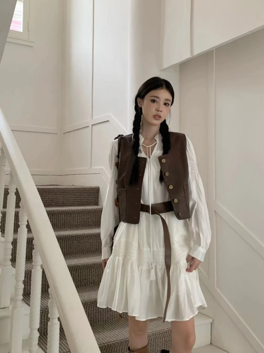 plus Size Fashionable Two-Piece Set Summer New Vintage Leather Jacket Vest Waist-Cinching Slimming Long Sleeve Dress
plus Size Fashionable Two-Piece Set Summer New Vintage Leather Jacket Vest Waist-Cinching Slimming Long Sleeve Dress