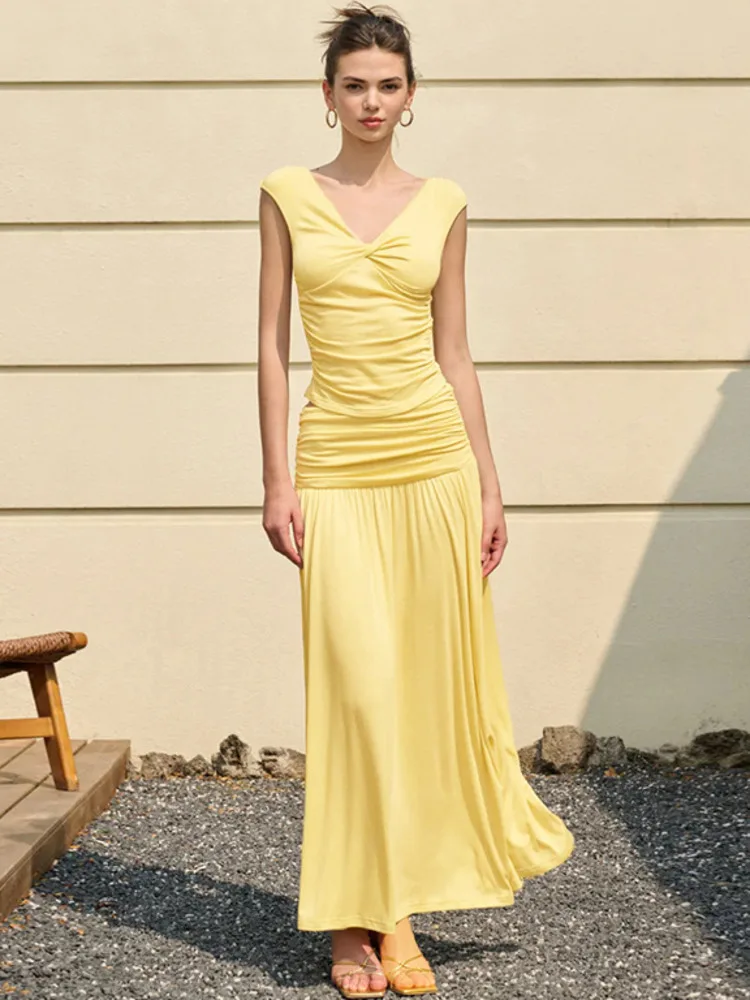 Mozision Fashion Dress Set Women V Neck Sleeveless Tank Top And Maxi Skirt Matching Sets Female Elegant Pleated Two Piece Set
Mozision Fashion Dress Set Women V Neck Sleeveless Tank Top And Maxi Skirt Matching Sets Female Elegant Pleated Two Piece Set