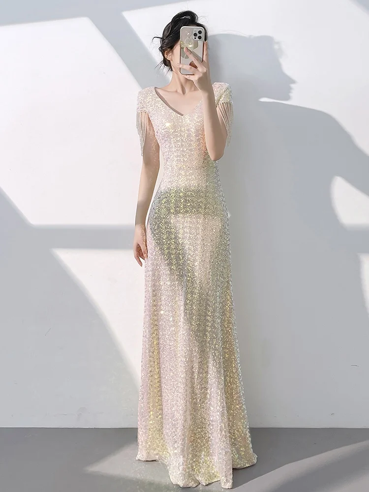 Вечернее платье Ele: Элегантное женское платье премиум-класса с пайетками, юбкой-русалкой, бахромой на плечах, красивое длинное корейское платье
Вечернее платье Ele: Элегантное женское платье премиум-класса с пайетками, юбкой-русалкой, бахромой на плечах, красивое длинное корейское платье