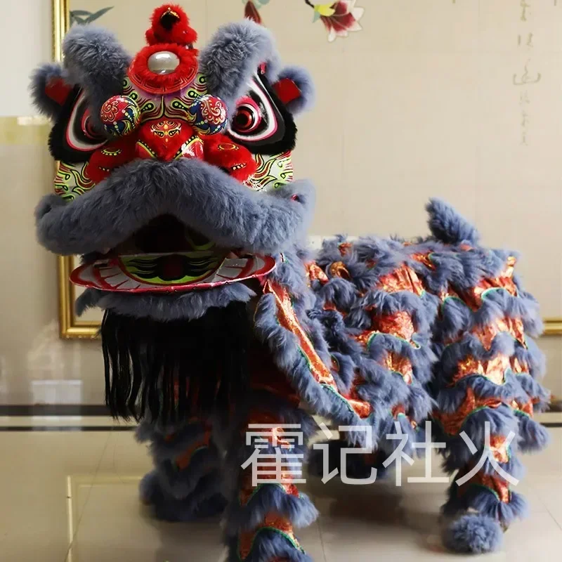 Chinese Adult Lion Dance Costume Can Blink Eyes Two Players Lion Dance Dress Handmade Opening Festival Performance Props
Chinese Adult Lion Dance Costume Can Blink Eyes Two Players Lion Dance Dress Handmade Opening Festival Performance Props