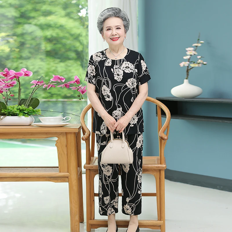 High Quality Summer Casual Large Size Mid-aged Mom Two Piece Sets Printed 2 Piece Suits Women's Short Sleeve T-Shirt Pants Sets
High Quality Summer Casual Large Size Mid-aged Mom Two Piece Sets Printed 2 Piece Suits Women's Short Sleeve T-Shirt Pants Sets