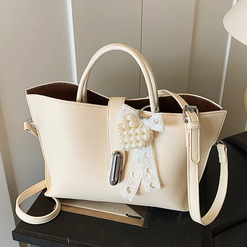 Korean Style Bucket Handbags Women Spring Summer Fashion Large Capacity Commute Crossbody Bag Texture Single Shoulder Bags
Korean Style Bucket Handbags Women Spring Summer Fashion Large Capacity Commute Crossbody Bag Texture Single Shoulder Bags