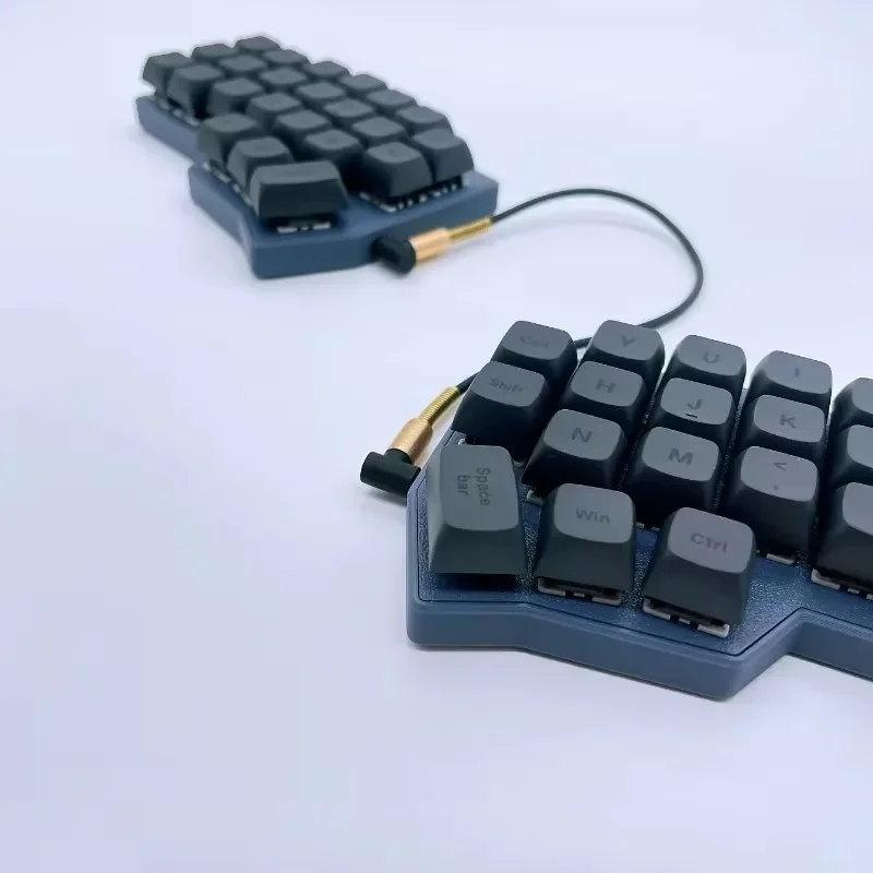 Corne V4 Split Keyboard Mechanical Keyboards Support VIAL Wired Kit RGB Custom Hot Swap Ergonomic Gaming Left and Right Handed
Corne V4 Split Keyboard Mechanical Keyboards Support VIAL Wired Kit RGB Custom Hot Swap Ergonomic Gaming Left and Right Handed
