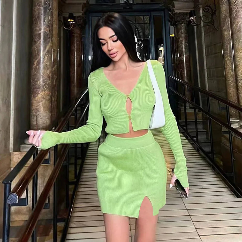 Women's Casual Knitting Matching Sets Solid V-Neck Long Sleeves Single Breasted Cropped Cardigan Knitted Mini Skirt Spring 2022
Women's Casual Knitting Matching Sets Solid V-Neck Long Sleeves Single Breasted Cropped Cardigan Knitted Mini Skirt Spring 2022