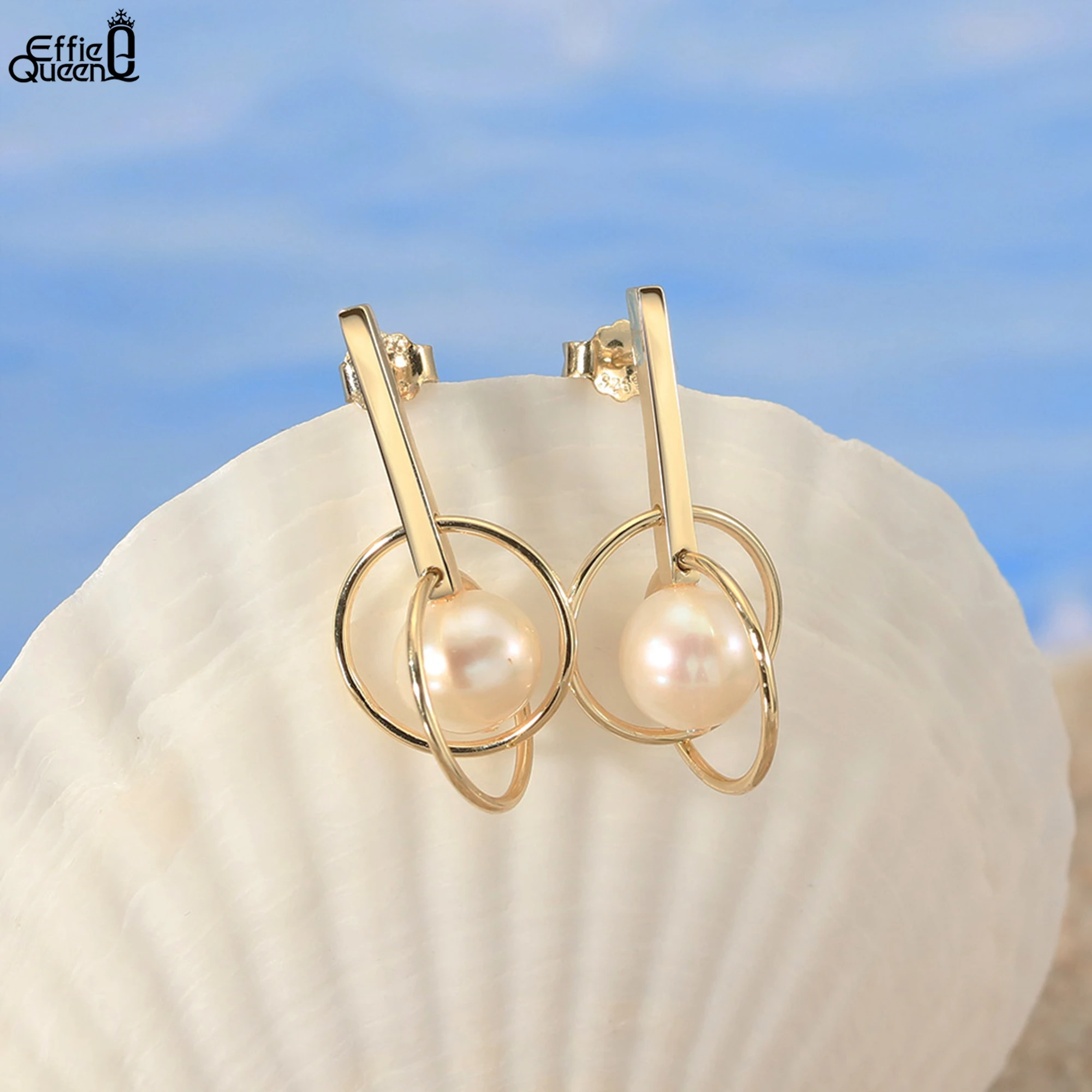 Effie Queen 7.5-8mm Natural Freshwater Pearl Dangle Earrings Drop Style Double Circle Design Casual Wearing Gift for Her GPE93
Effie Queen 7.5-8mm Natural Freshwater Pearl Dangle Earrings Drop Style Double Circle Design Casual Wearing Gift for Her GPE93