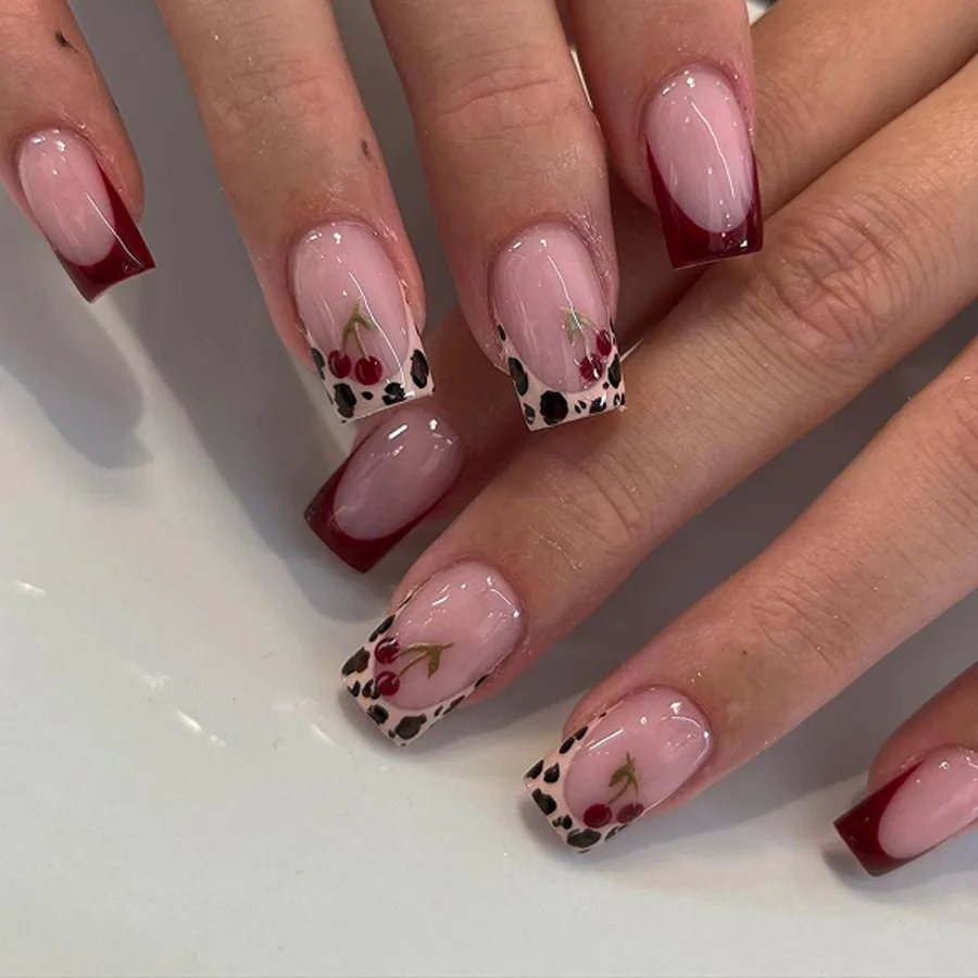 French leopard print cherry wearing nail short New Year's red manicure fake nail finished removable nail piece
French leopard print cherry wearing nail short New Year's red manicure fake nail finished removable nail piece