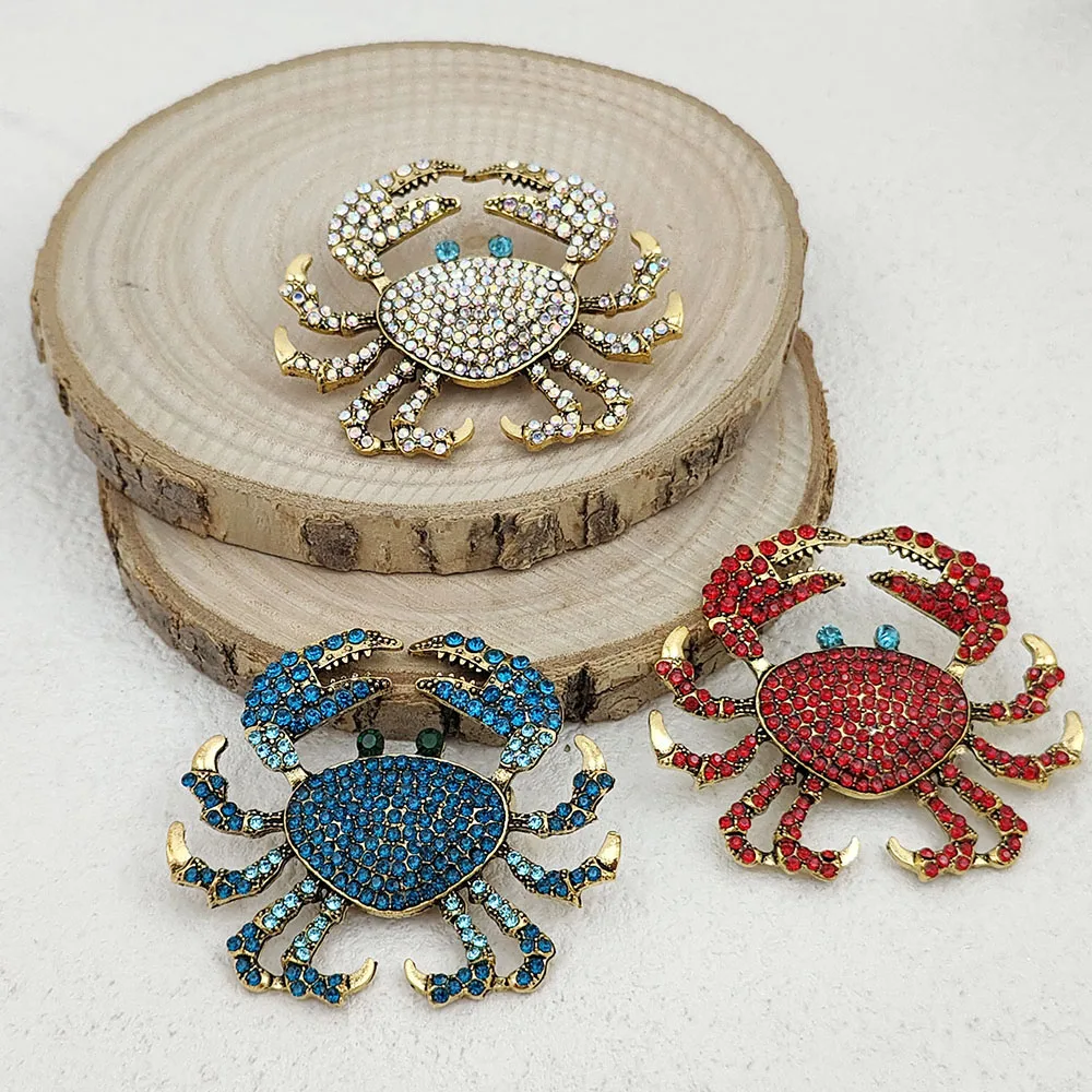 Fashionable alloy rhinestone sparkling crab brooch, a luxurious coat and suit brooch, is the perfect gift for friends
Fashionable alloy rhinestone sparkling crab brooch, a luxurious coat and suit brooch, is the perfect gift for friends