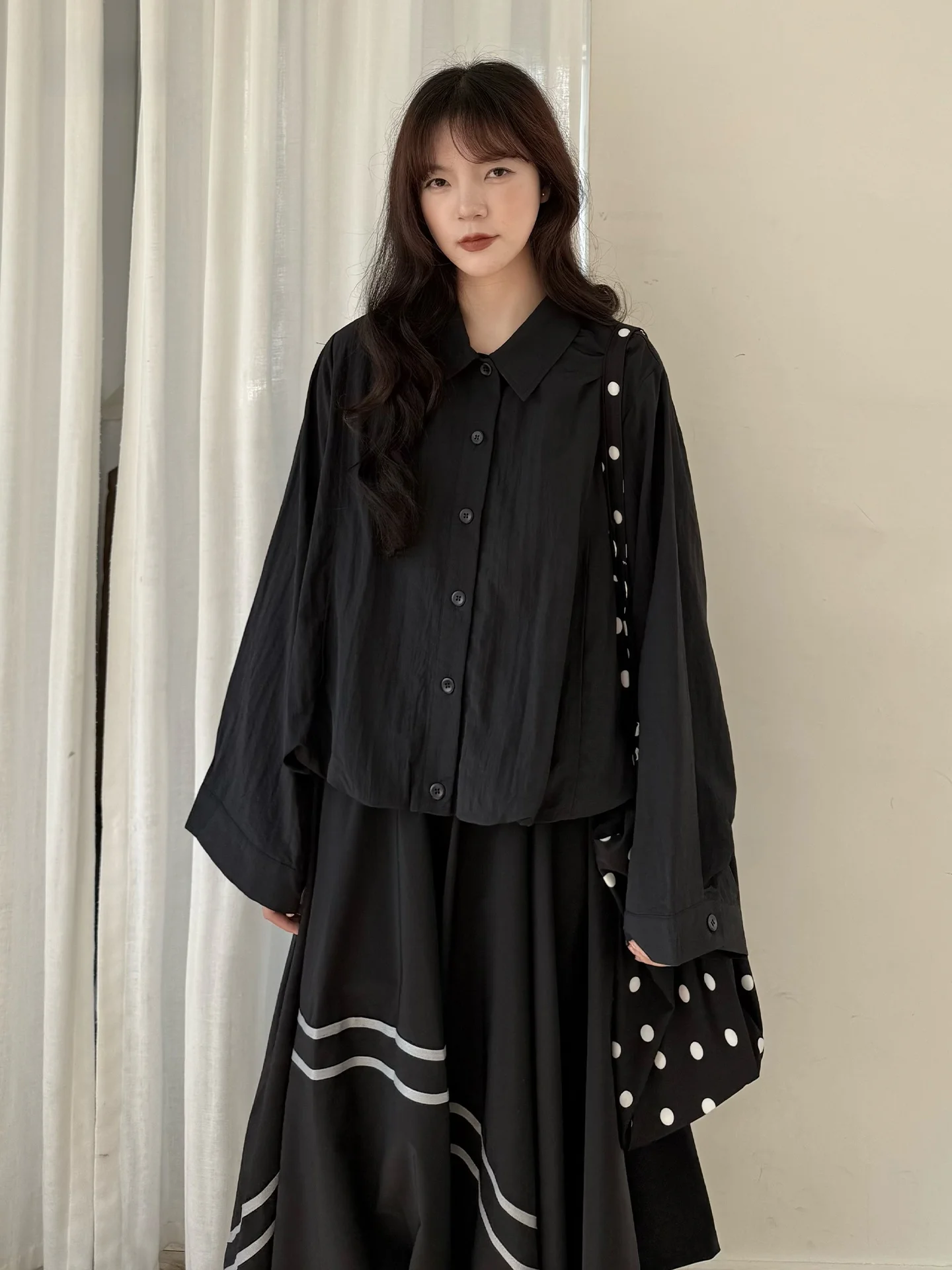 Dark Series Flower Bud Lantern Sleeve Women's Shirt Land And Mountain Island Stylish Spring Outerwear Polyester Fabric
Dark Series Flower Bud Lantern Sleeve Women's Shirt Land And Mountain Island Stylish Spring Outerwear Polyester Fabric
