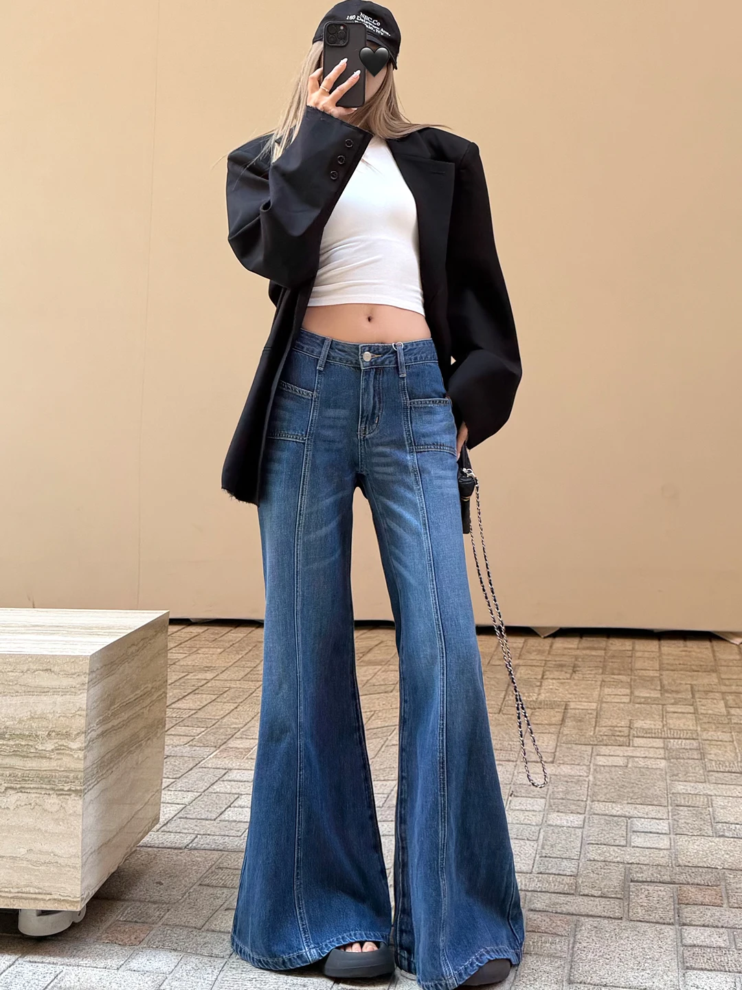 Low Waist Bell Bottom Denim Jeans Women's Casual Spring 2026 New Deconstructed Style Loose Fit Model Pants Retro Vintage
Low Waist Bell Bottom Denim Jeans Women's Casual Spring 2026 New Deconstructed Style Loose Fit Model Pants Retro Vintage